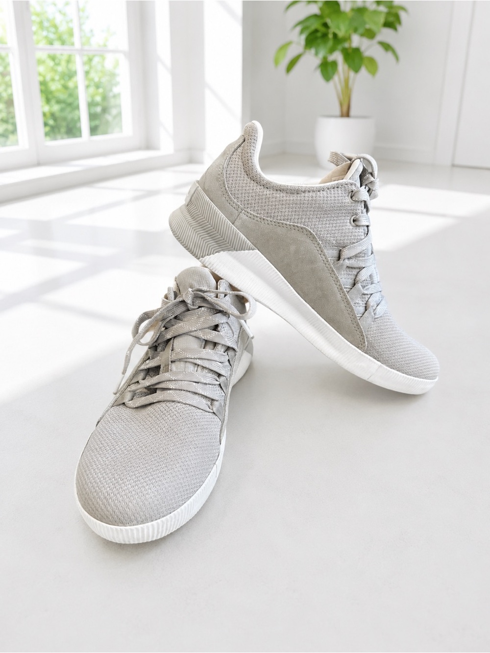 Sorel Out N About III Plus Waterproof Sneakers in Dove Grey 9.5 (fits closer 9)